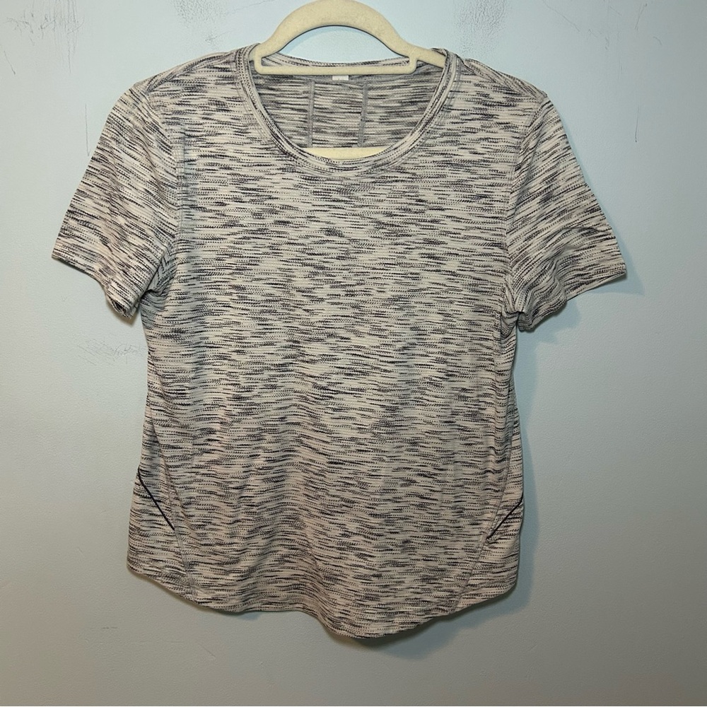 Lululemon Heather Gray Round Neck Stretch Active Short Sleeve T-Shirt Size 6
